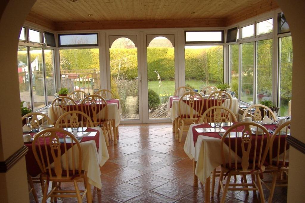 Riverwalk House B&B Утерард Екстер'єр фото