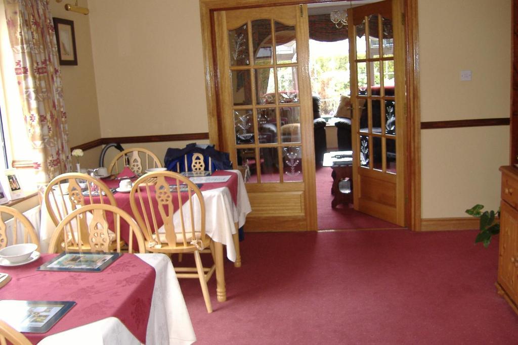 Riverwalk House B&B Утерард Екстер'єр фото